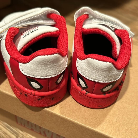 New Adidads X Spider-Man toddler sneakers-5K - Picture 2 of 4